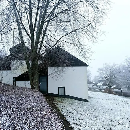 Nature Retreat In Hambachtal