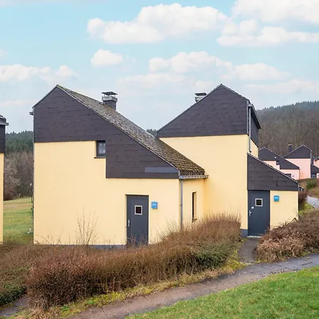 Holiday home Nature Retreat In Hambachtal Oberhambach